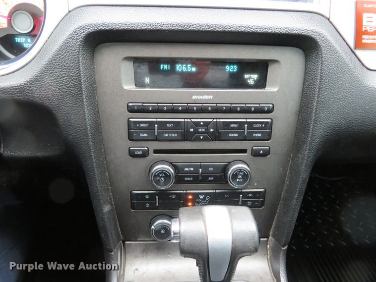 image for item GT9469 2012 Ford Mustang