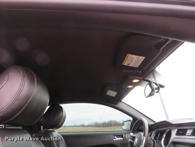 image for item GT9469 2012 Ford Mustang