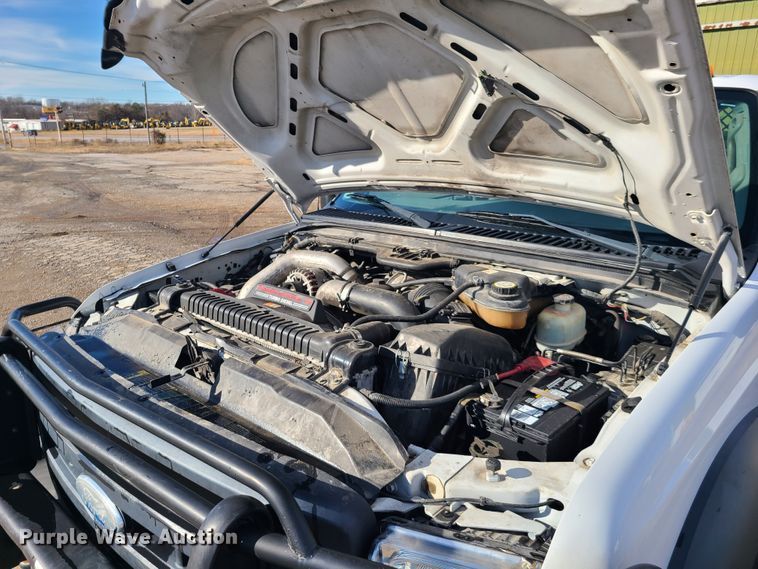 image for item GY9659 2006 Ford F450 Super Duty  flatbed pickup truck