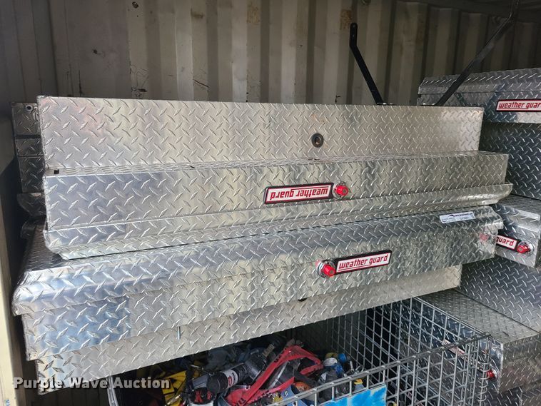 image for item GY9680 Automotive accessories