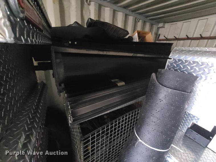 image for item GY9680 Automotive accessories