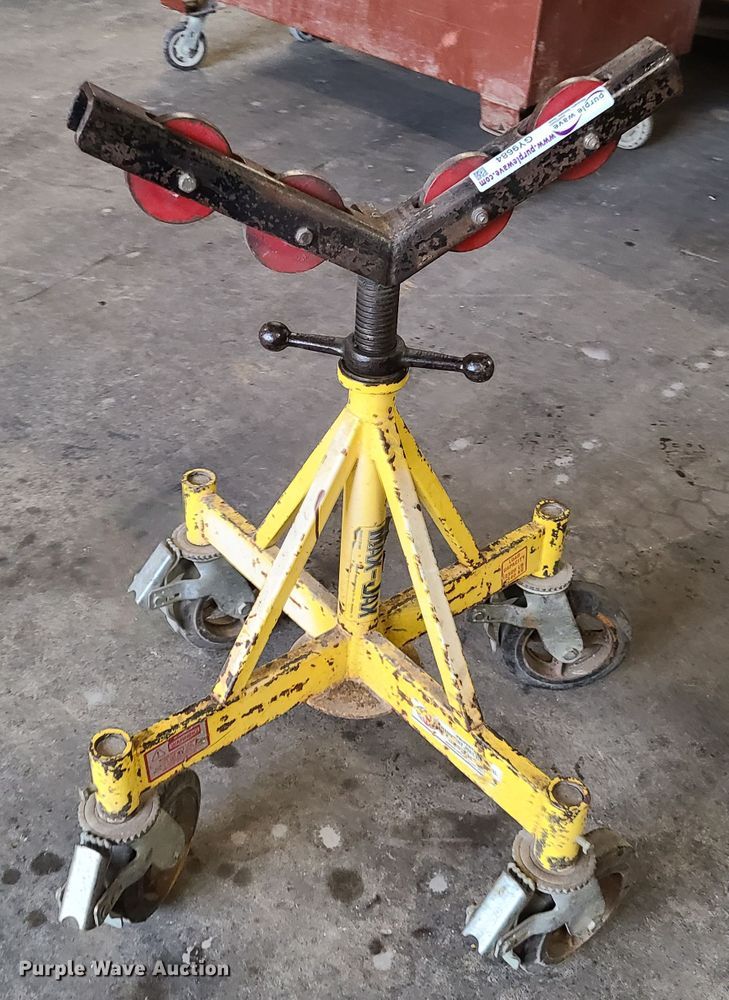image for item GY9684 (30) pipe stands