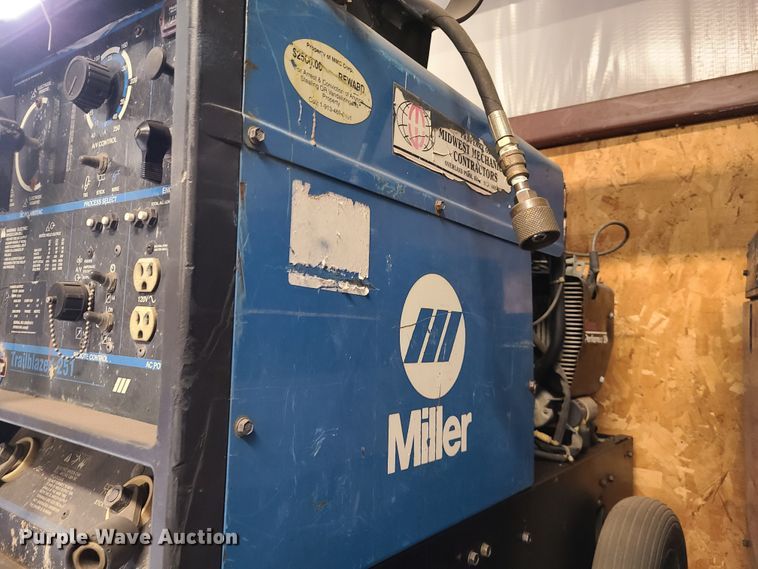 image for item GY9693 Miller Trailblazer 251 welder