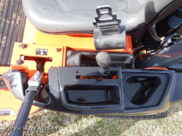 image for item HG9784 Kubota Z122RKW  ZTR lawn mower