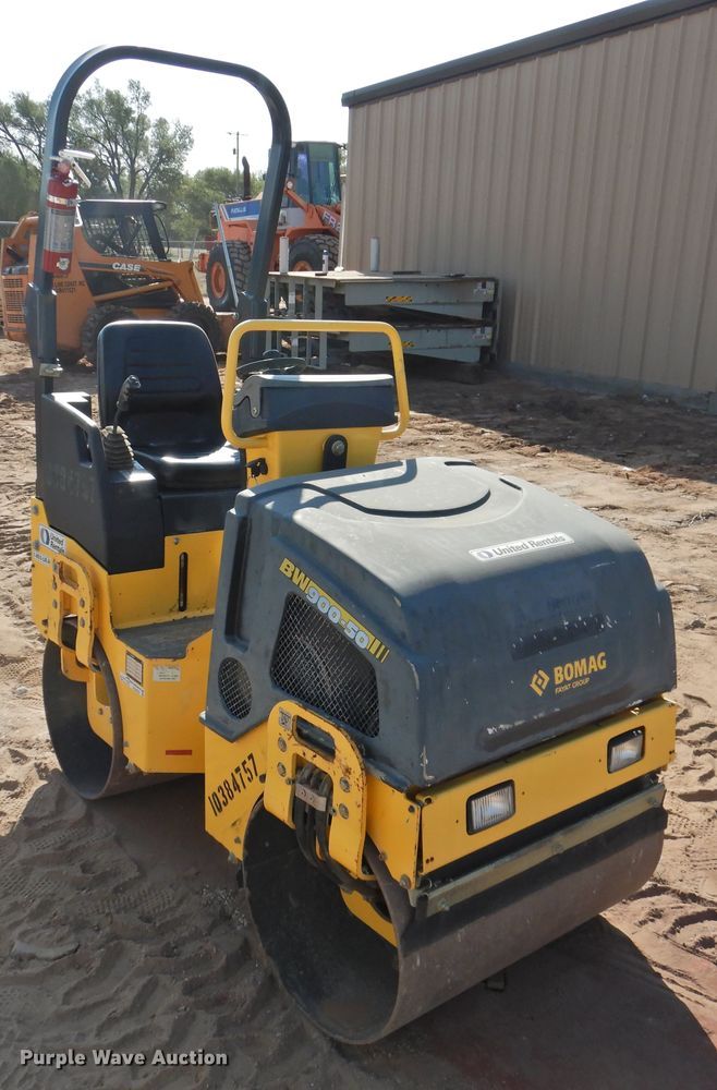 image for item HO9933 2015 Bomag BW900-50  double drum vibratory roller