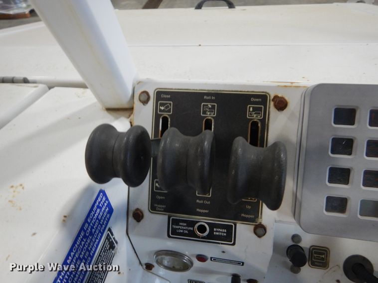 image for item HS9764 Tennant 810 floor sweeper