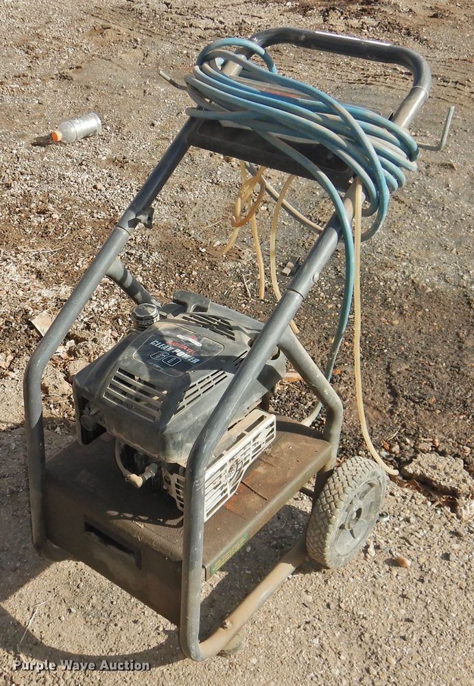 image for item HU9748 Generac G21 pressure washer