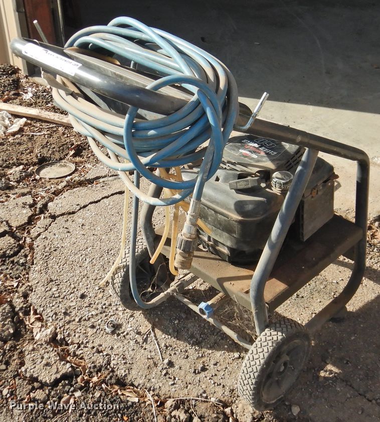 image for item HU9748 Generac G21 pressure washer