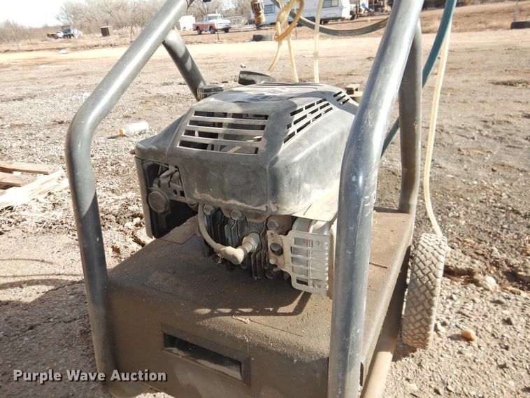 image for item HU9748 Generac G21 pressure washer