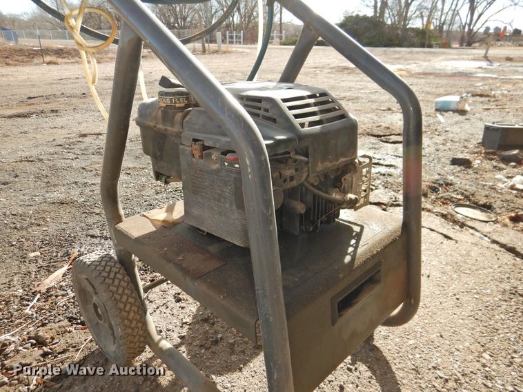 image for item HU9748 Generac G21 pressure washer