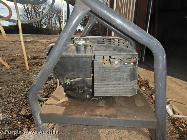 image for item HU9748 Generac G21 pressure washer