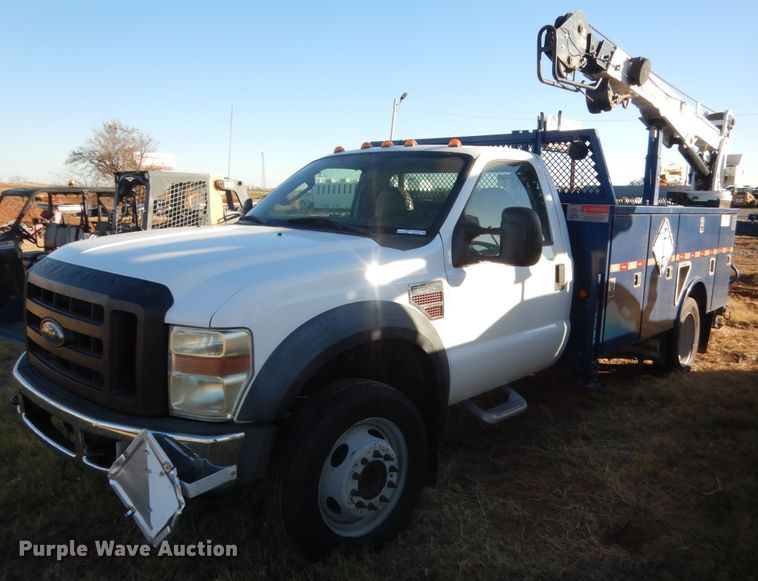 image for item HW9093 2008 Ford F550 Super Duty  utility truck with crane