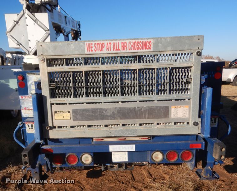 image for item HW9093 2008 Ford F550 Super Duty  utility truck with crane