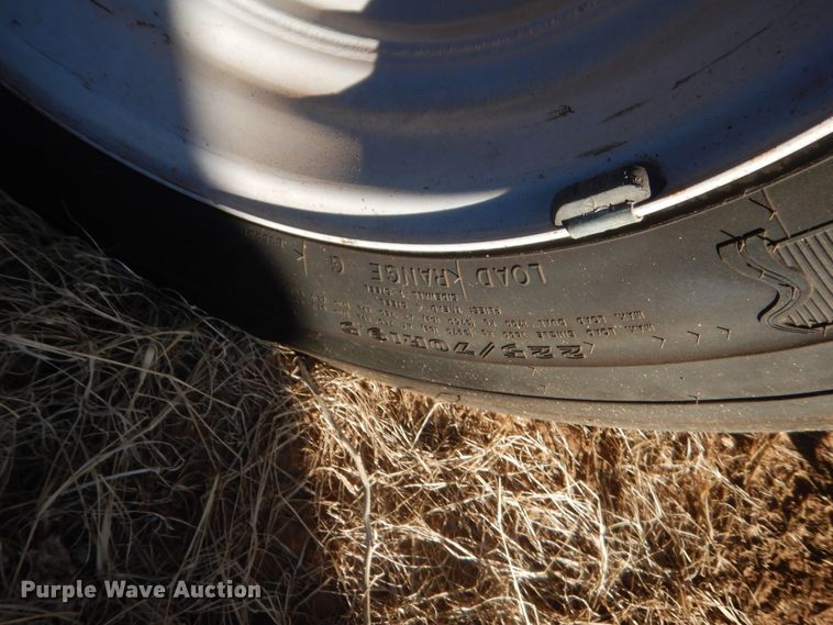 image for item HW9093 2008 Ford F550 Super Duty  utility truck with crane