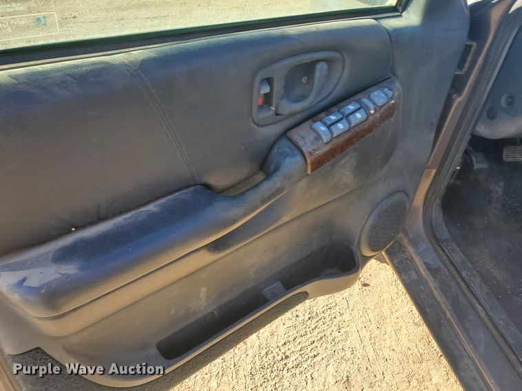 image for item HW9654 1998 Oldsmobile Bravada  SUV