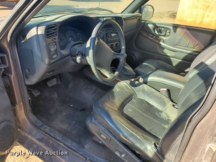 image for item HW9654 1998 Oldsmobile Bravada  SUV