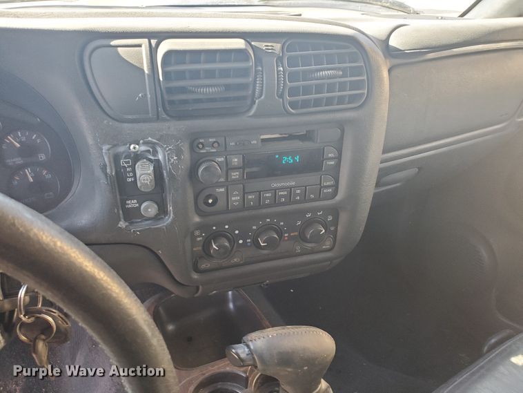 image for item HW9654 1998 Oldsmobile Bravada  SUV