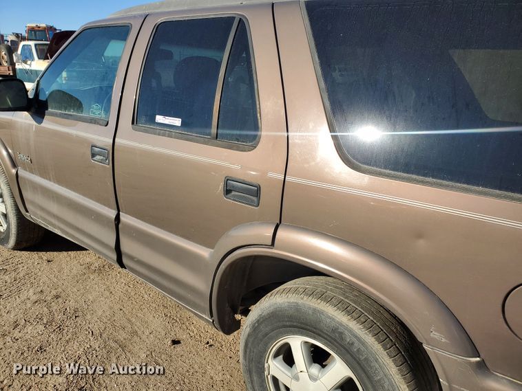 image for item HW9654 1998 Oldsmobile Bravada  SUV