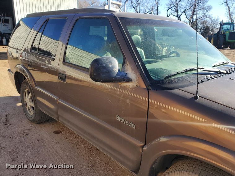 image for item HW9654 1998 Oldsmobile Bravada  SUV