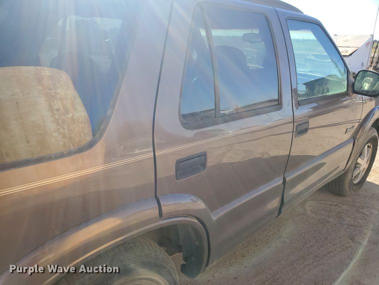 image for item HW9654 1998 Oldsmobile Bravada  SUV