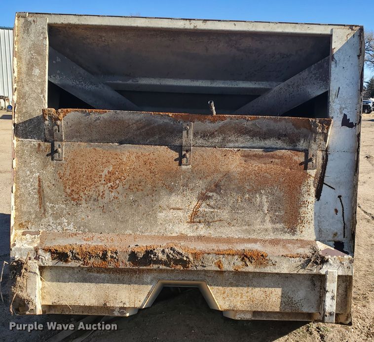 image for item HW9655 FMC Vanguard 3000 street sweeper refuse bin