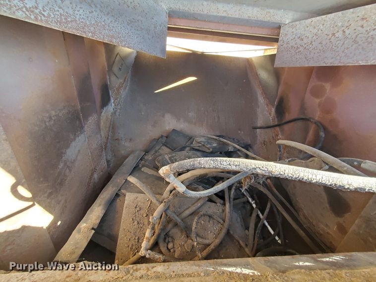 image for item HW9655 FMC Vanguard 3000 street sweeper refuse bin