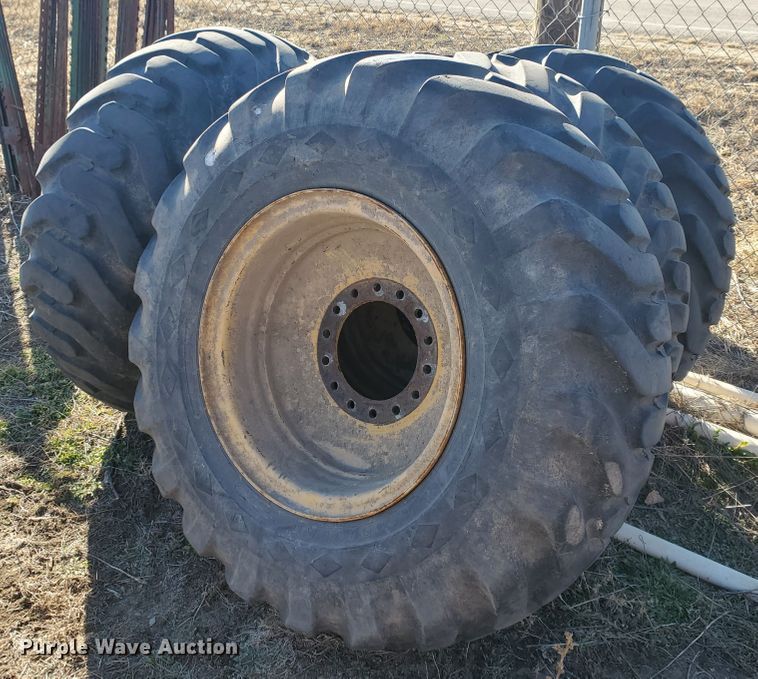 4-17-5-25-tires-in-ellinwood-ks-item-hw9656-sold-purple-wave