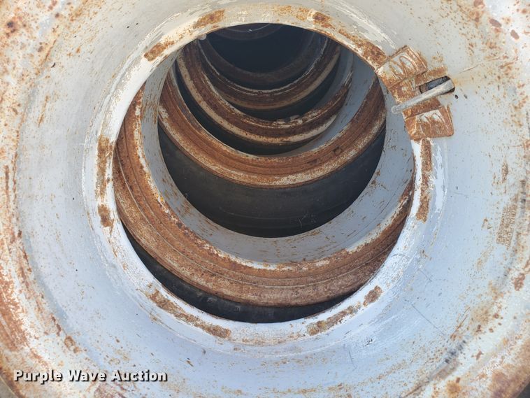 image for item HW9660 (8) 7.50-15 tires