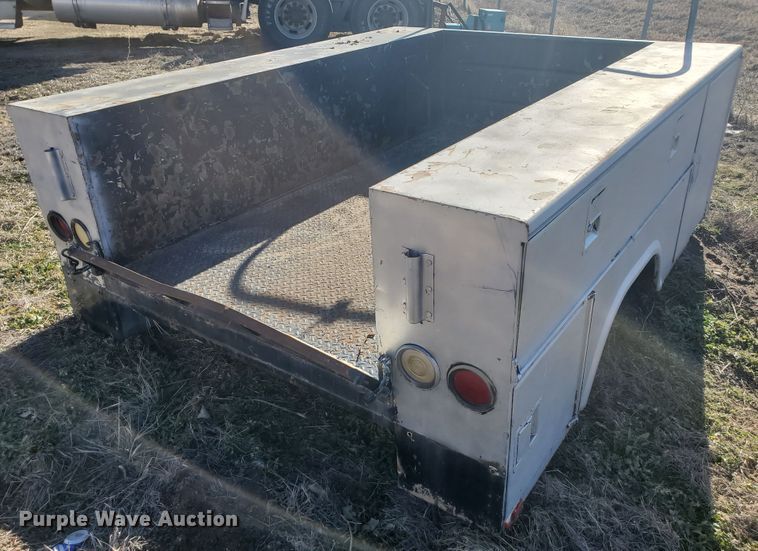 image for item HW9661 Stahl utility bed