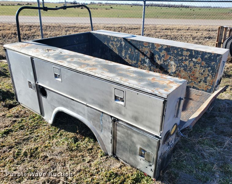 image for item HW9661 Stahl utility bed