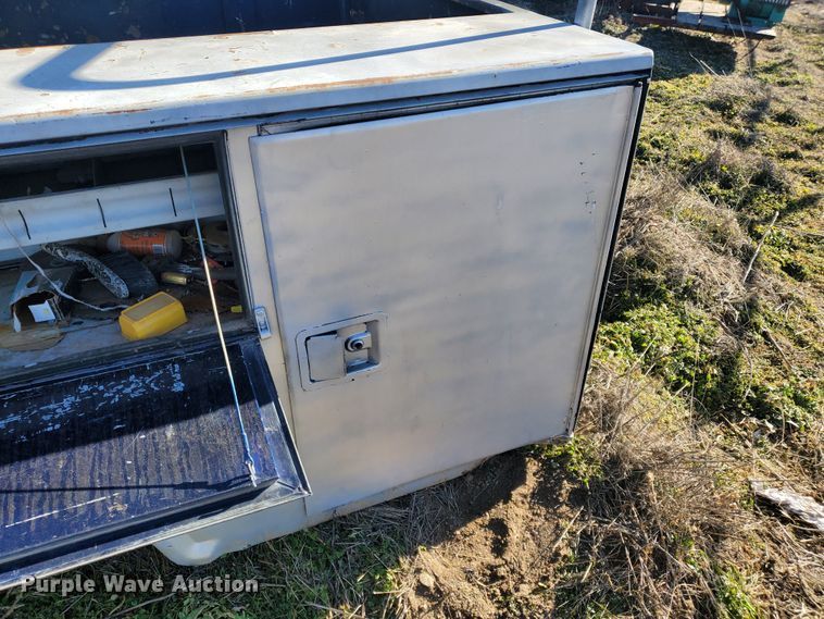 image for item HW9661 Stahl utility bed