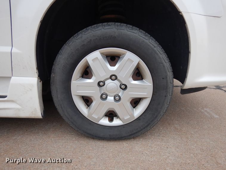 image for item IG9145 2012 Dodge Grand Caravan  handicap accessible van