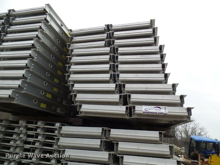 image for item DC2836 (20) Bauer 22012 aluminum walk boards