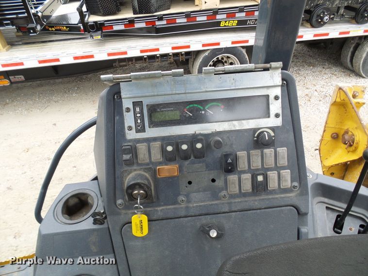 image for item DC2841 2014 John Deere 310K  backhoe