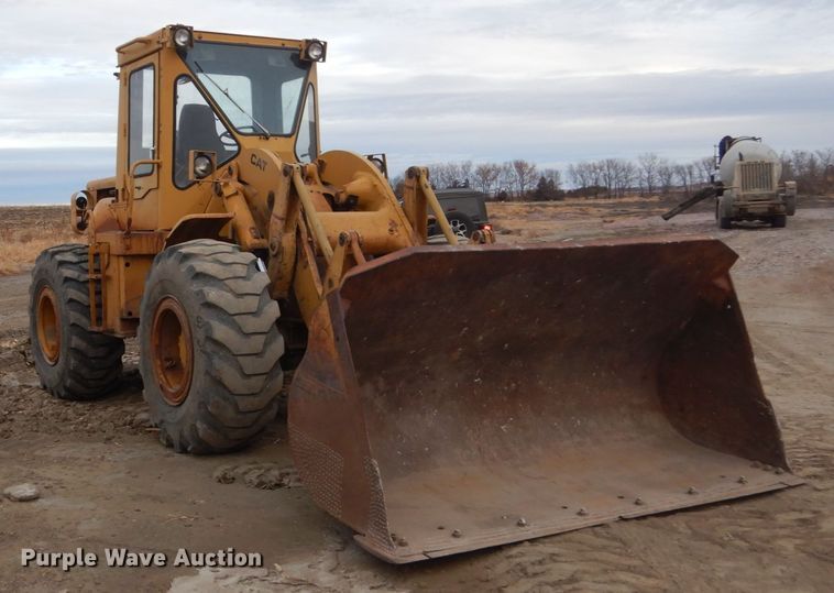 image for item DC8788 1981 Caterpillar 950  wheel loader