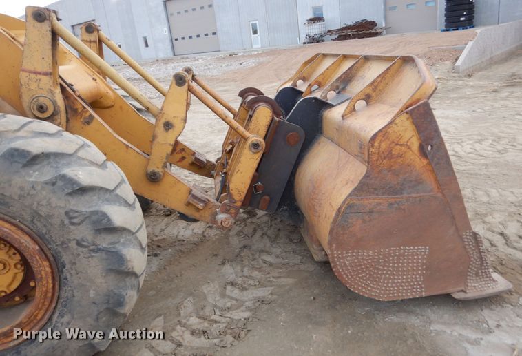 image for item DC8788 1981 Caterpillar 950  wheel loader
