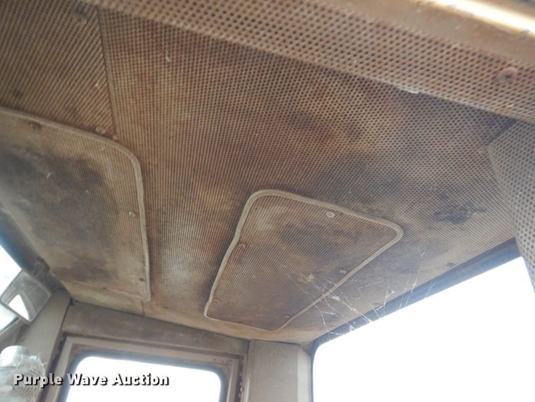 image for item DC8788 1981 Caterpillar 950  wheel loader