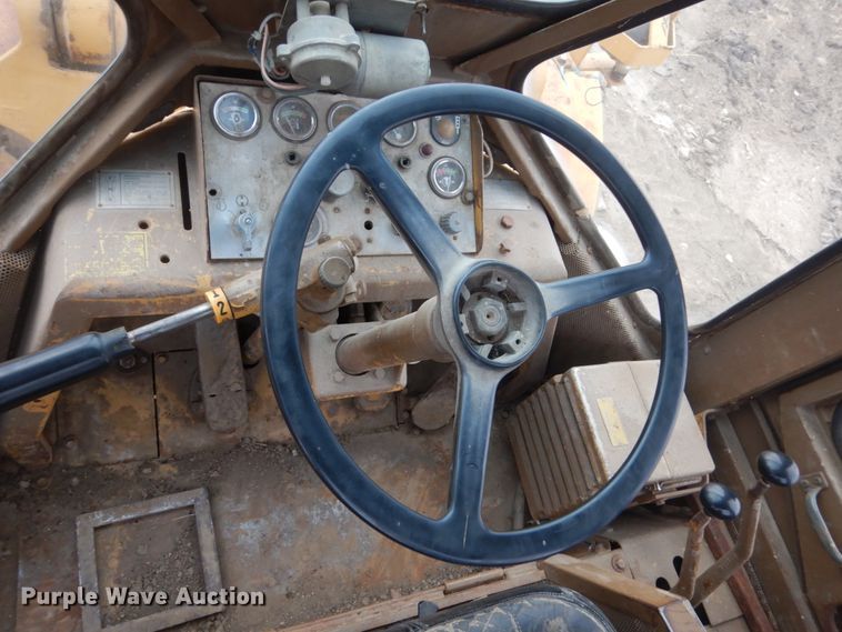 image for item DC8788 1981 Caterpillar 950  wheel loader