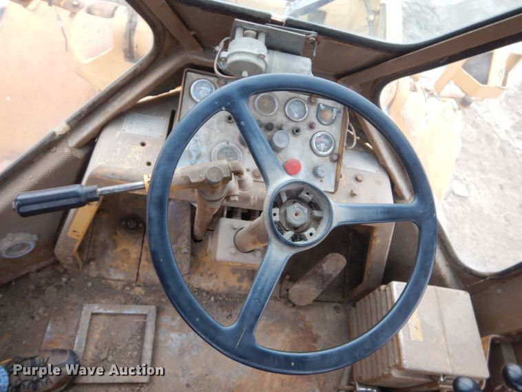 image for item DC8788 1981 Caterpillar 950  wheel loader