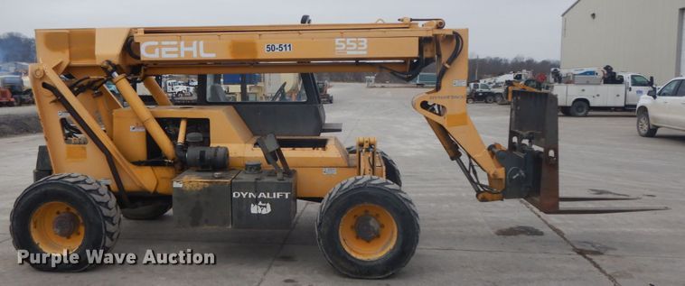 image for item DF3242 Gehl 553  telehandler