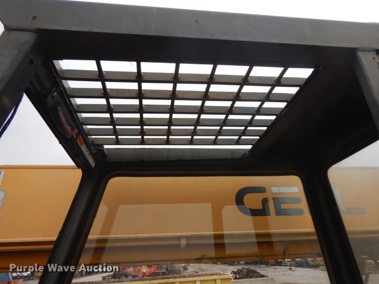 image for item DF3242 Gehl 553  telehandler