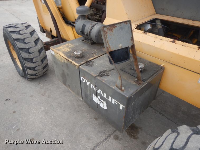 image for item DF3242 Gehl 553  telehandler