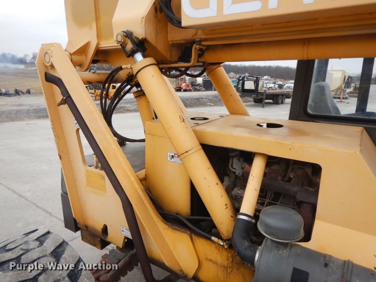 image for item DF3242 Gehl 553  telehandler