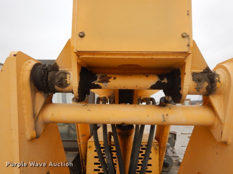 image for item DF3242 Gehl 553  telehandler