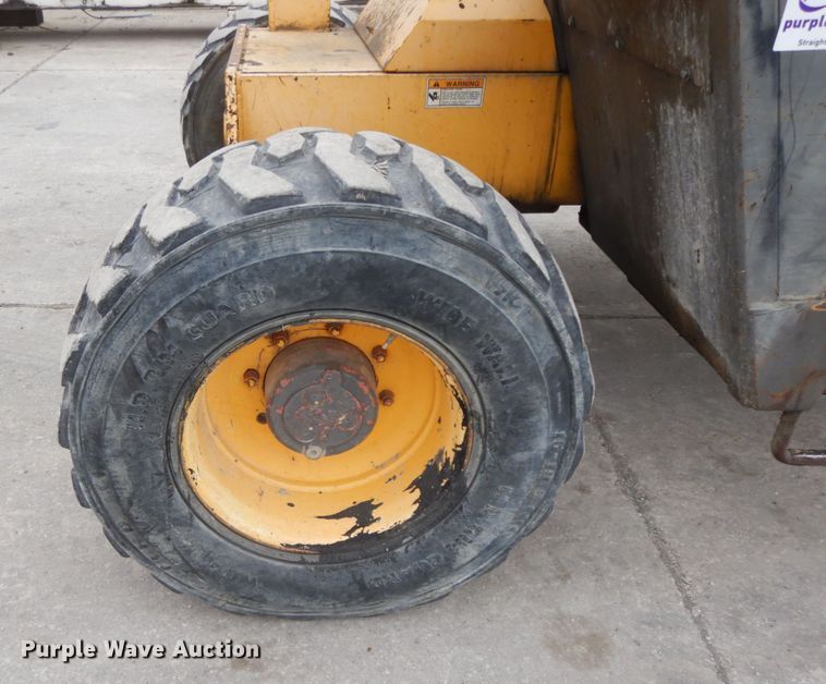 image for item DF3242 Gehl 553  telehandler