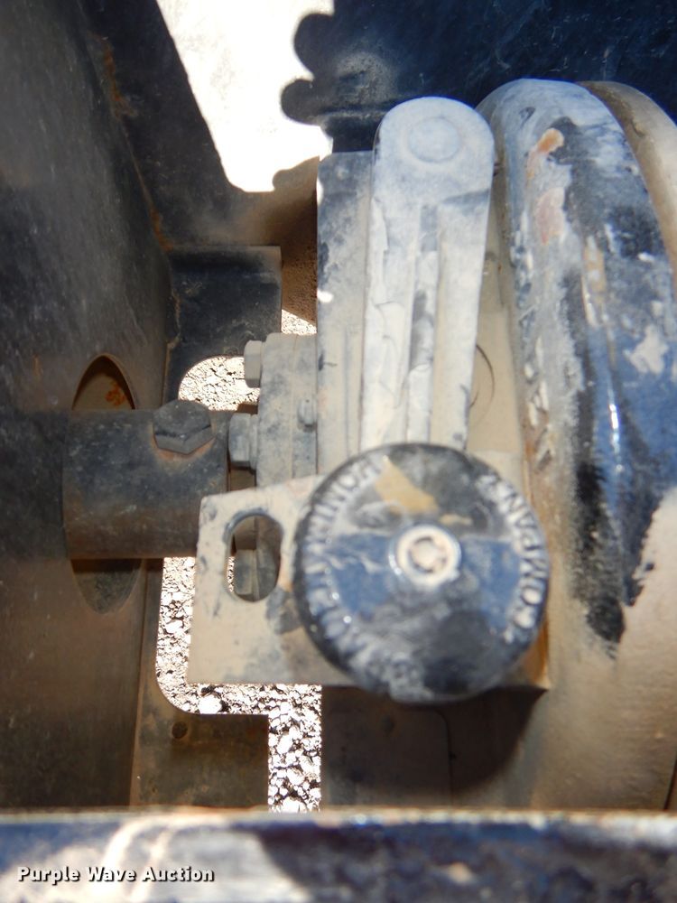 image for item DH4349 2006 Chevrolet C7500  bucket truck