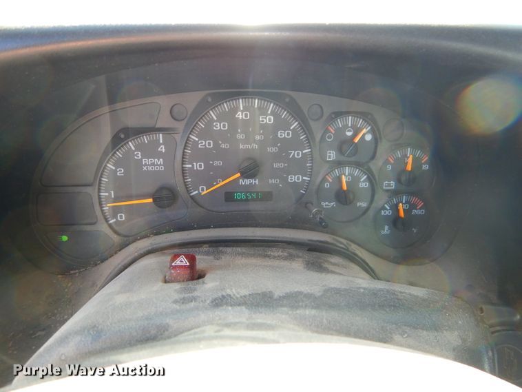 image for item DH4349 2006 Chevrolet C7500  bucket truck