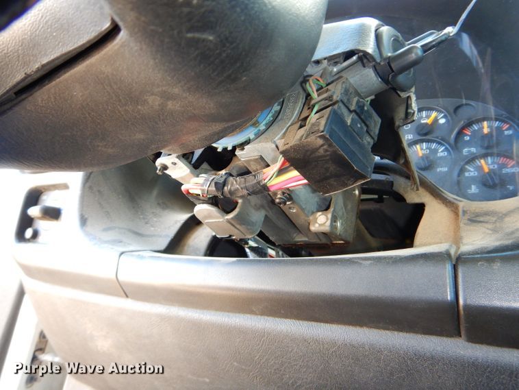 image for item DH4349 2006 Chevrolet C7500  bucket truck