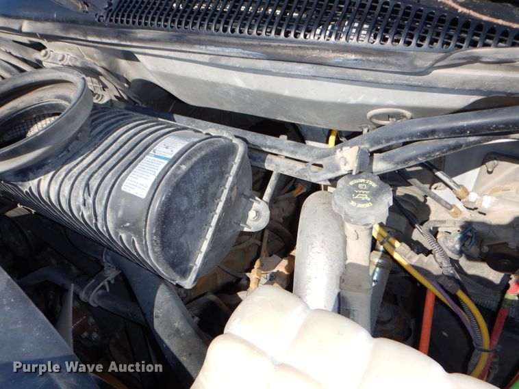 image for item DH4349 2006 Chevrolet C7500  bucket truck