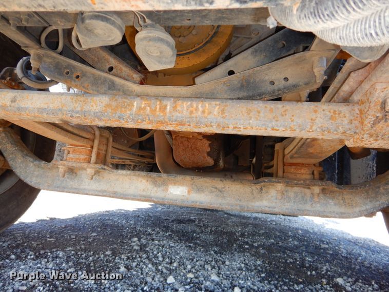 image for item DH4349 2006 Chevrolet C7500  bucket truck